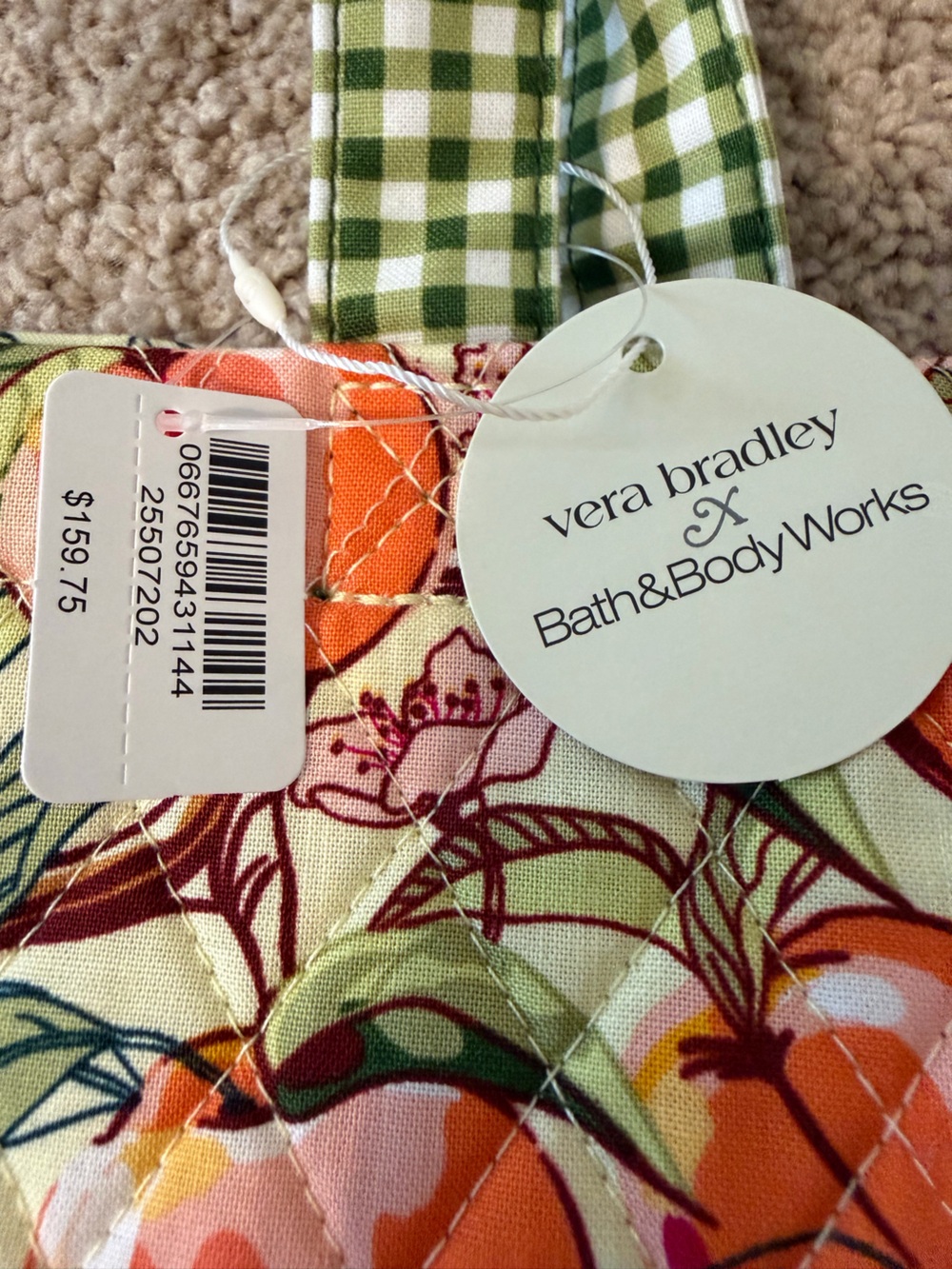 Vera Bradley special edition tote. NWT - Picture 6 of 14